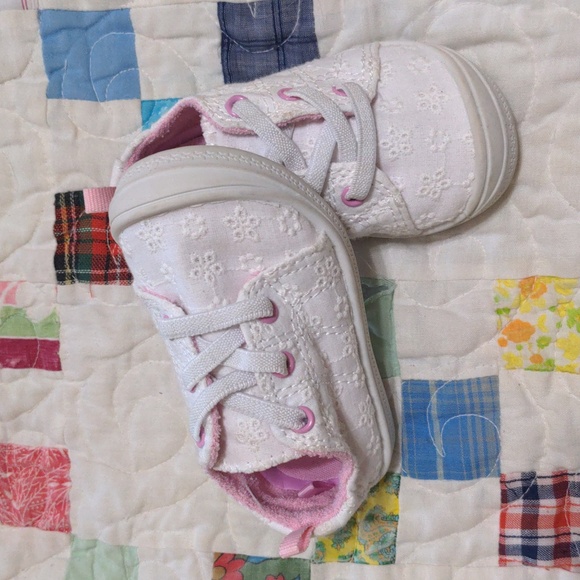 Wonder Nation white shoes - Picture 2 of 4